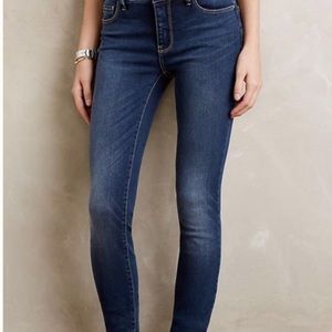 Anthropologie Pilcro Serif Skinny Jeans size 25